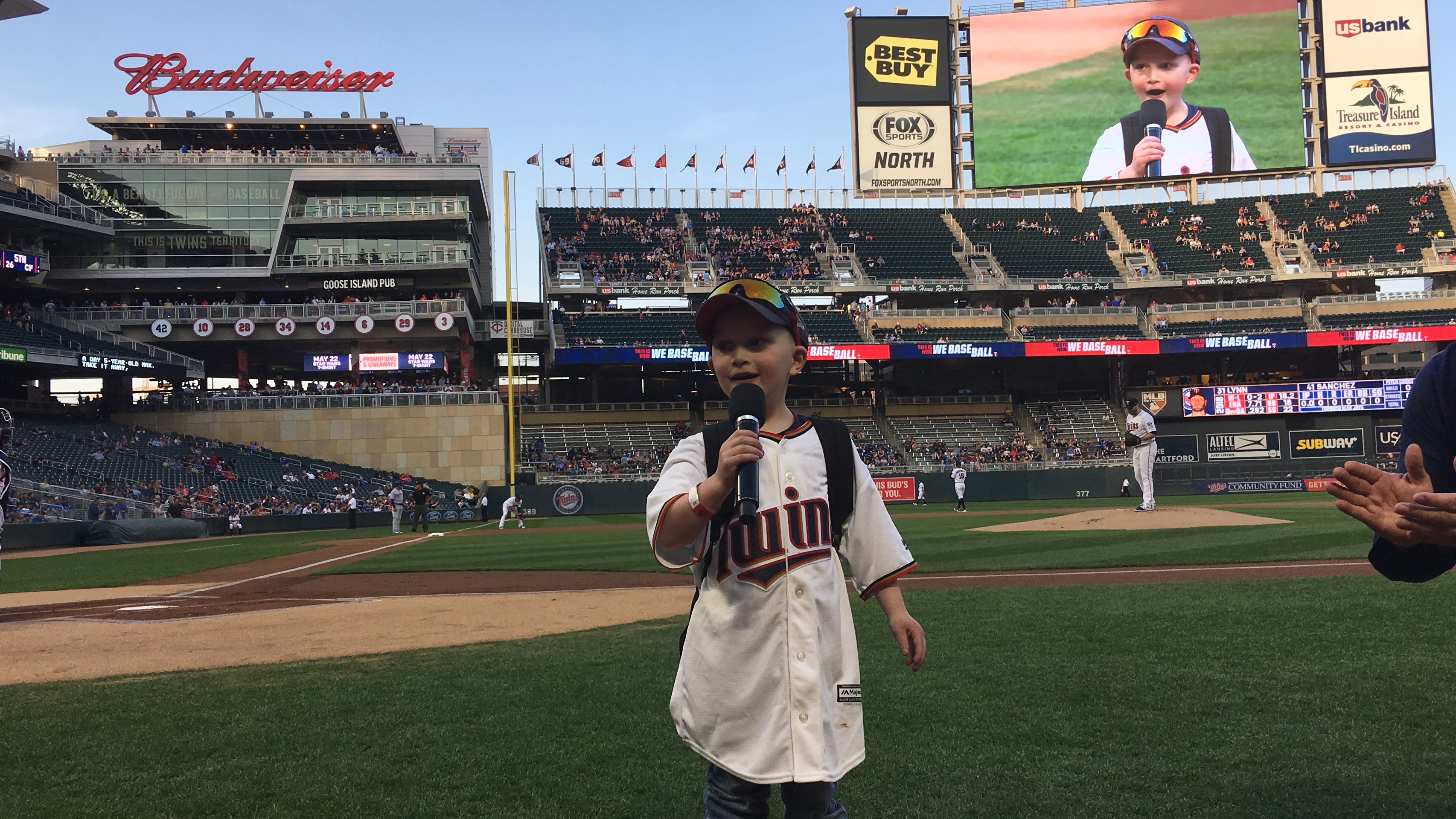 Brian Dozier thanks MN for the love