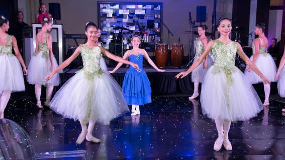 Gysella en su debut como bailarina de ballet en nuestro evento cumbre Magic Night 2019