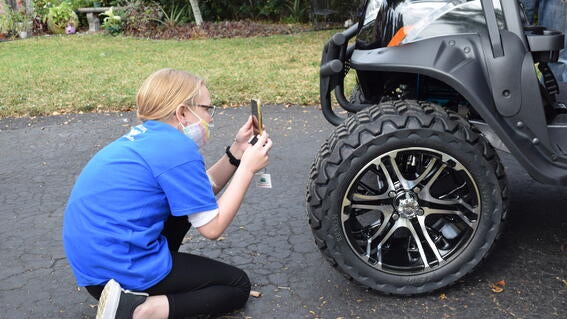Kendra's wish to have a golf cart