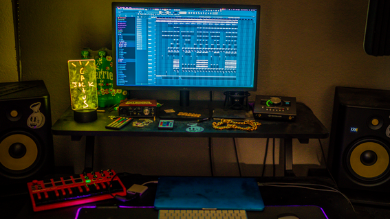 christian's music studio