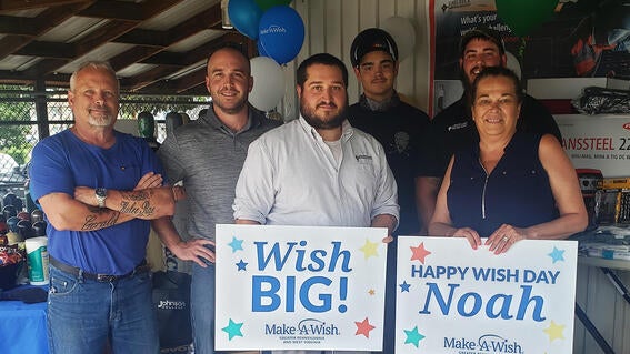 Noah with all the generous vendors and suppliers that helped make his wish possible.