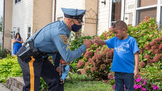 Samaree & Dalton's wish to be police officers