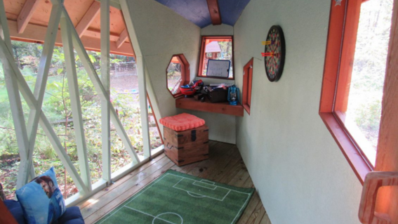 Inside Andrew's Treehouse