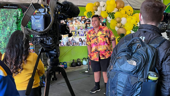 Uale and news cameras