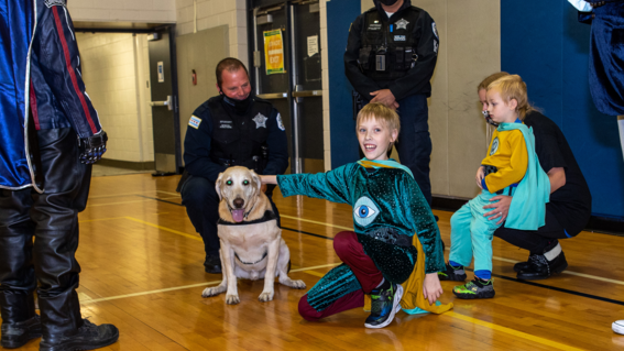 Cyrus meets CPD canine unit