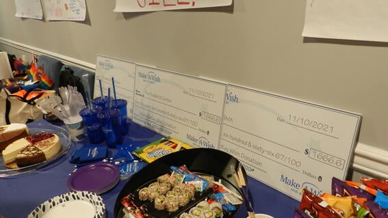Jilly's gift table