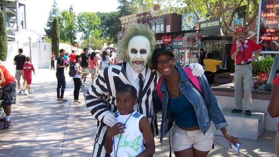 Jakeina meeting Beetlejuice on her wish trip