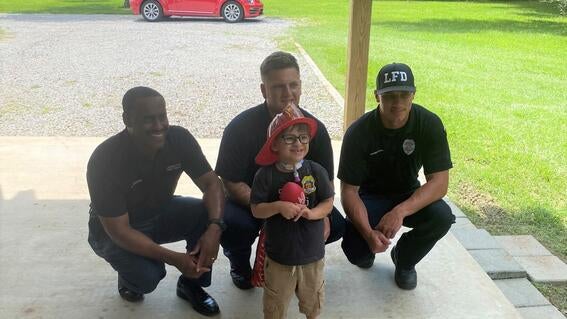 TXGF- Eli and fireman