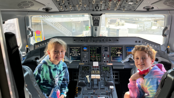 Sam_on_Plane