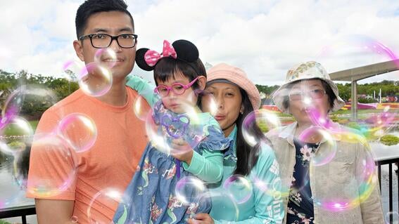 Laura_Disney_Bubbles