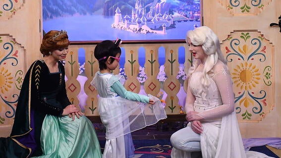 Laura_Frozen_Meeting