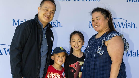 Wish kid Deanna with her dad, Michael; brother, AJ; and mom, Kaitlyn
