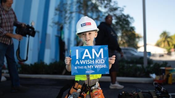 Oliver Builds Hope