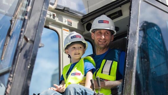 Oliver Builds Hope