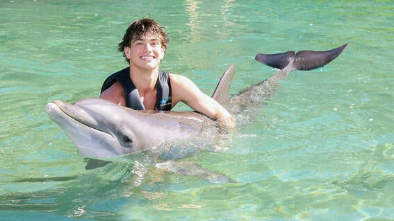 Nolans Wish to go to Hawii