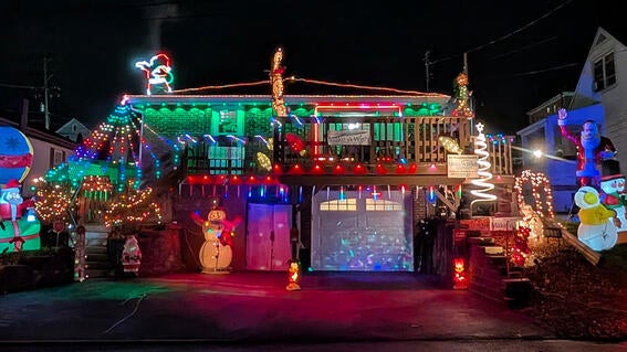 The Chonko Family Holiday Lights