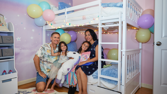 Left to right: Emma’s dad Adam, younger sister Sofia, Emma, and mom Vianey