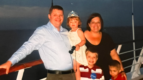 Wish kid Joey with his family