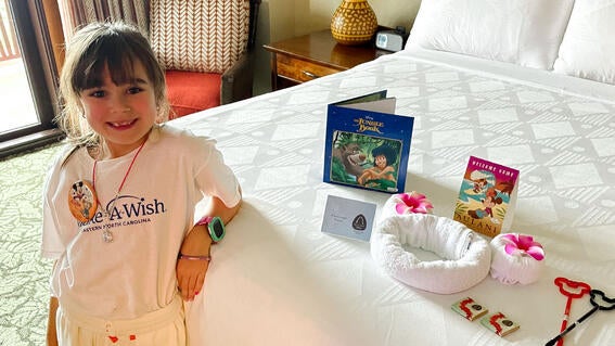 Wish kid Lillian on her wish trip to Hawaii