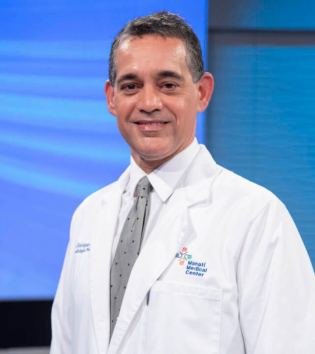 Dr. Enrique Carrion