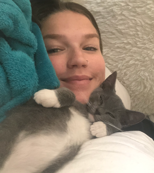 jessie with foster kitten