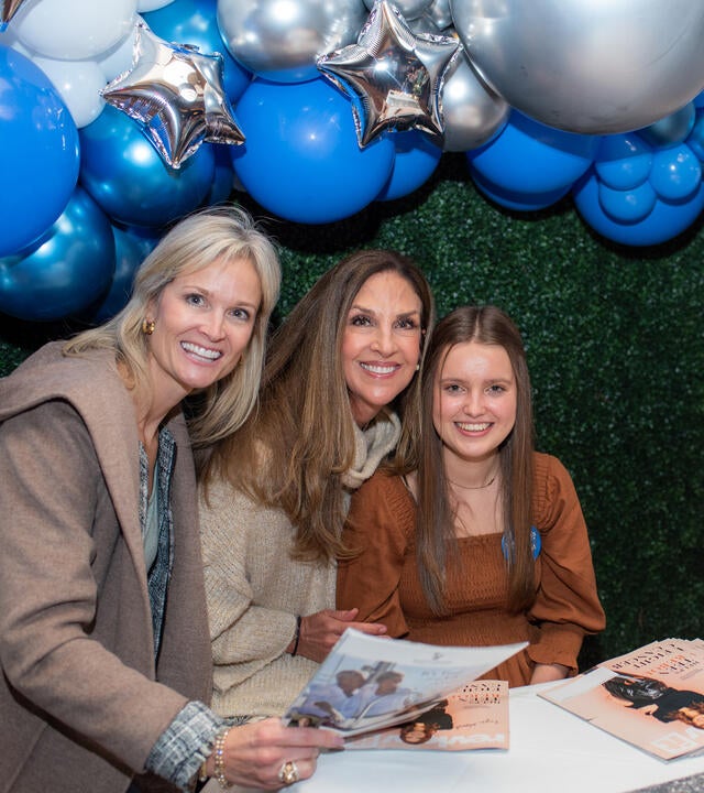 TXGF- Kylie at table