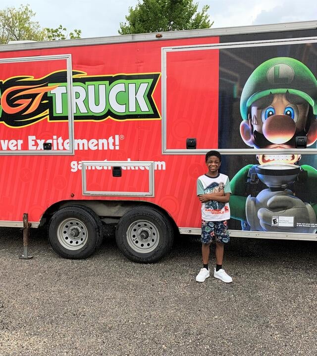TXGF-Armond and gaming truck