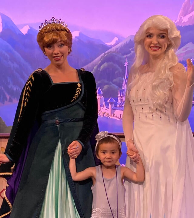 Leigh with Anna and Elsa