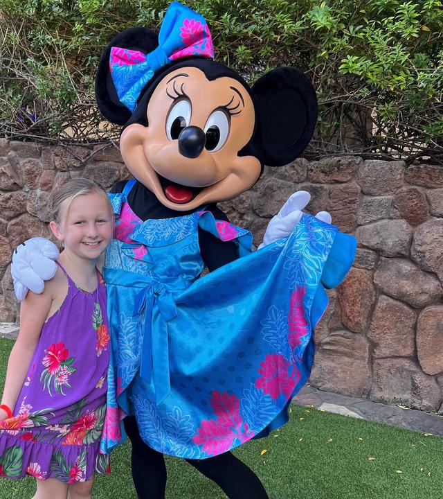 Alina with Minnie Mouse 