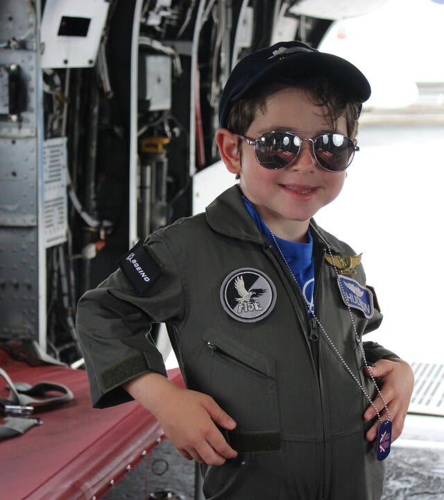 hudson posing with aviator sunglasses