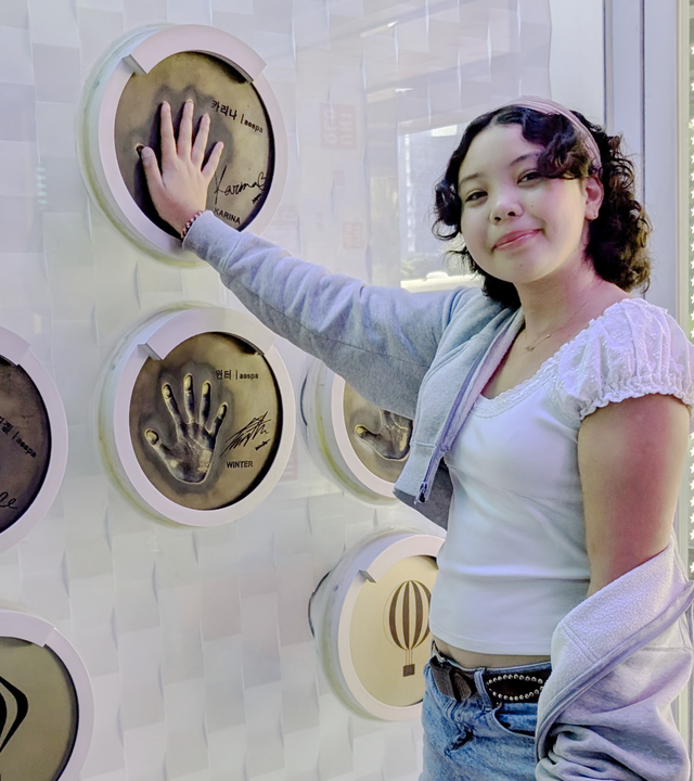 Wish kid Zoey on her wish trip to South Korea for a K-Pop experience 