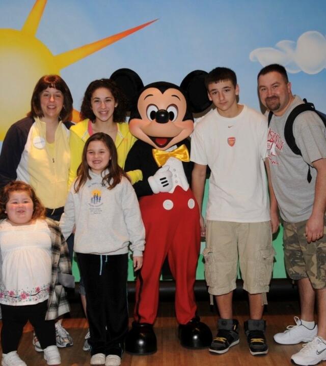 Wish kid Gianna on her wish trip to Disney World