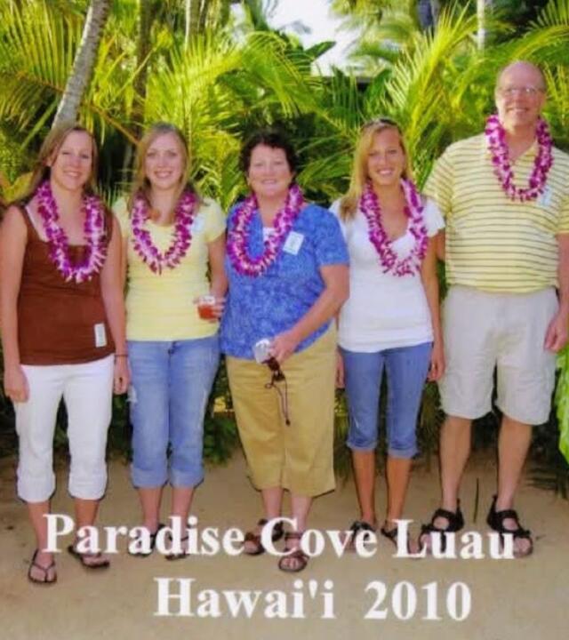 Wish kid Jaime on her wish trip to Hawaii