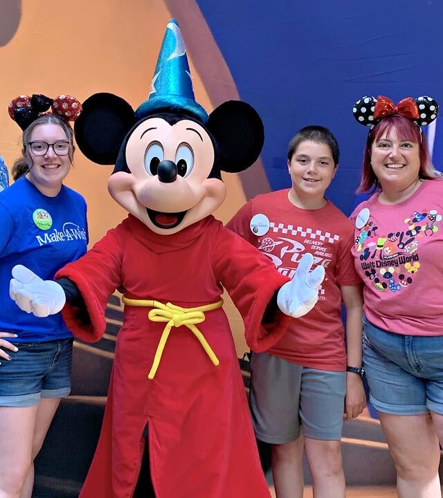 Wish kid Megan and her family at Disney