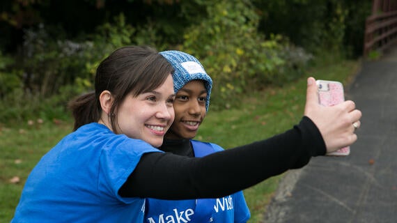 Volunteer and Wish kid Illinois