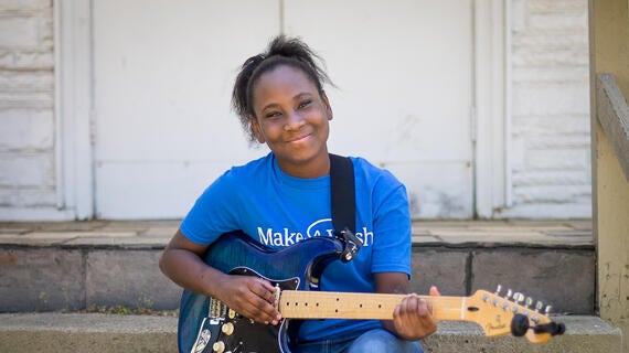 Deonna and guitar