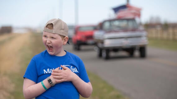 Wish Kid Silas - Car Parade (2)