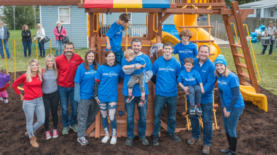 Group photo of Ryder's wish day celebration