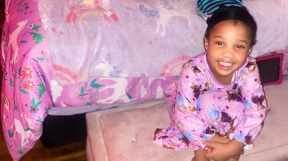 Wish kid Emoni showing her new bedroom accessories