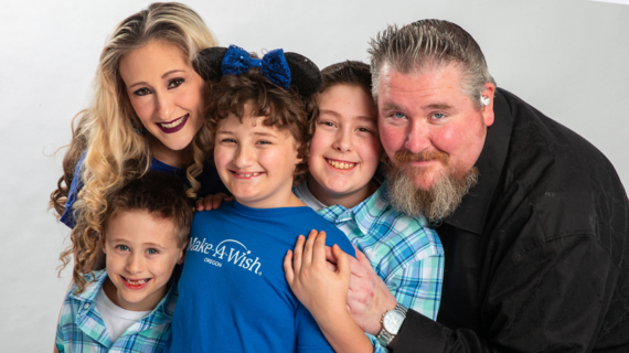 Wish Ambassador Hadley and Family