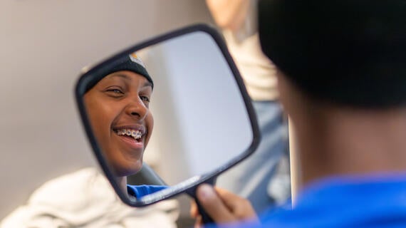 Eli's wish to have braces: mirror reaction
