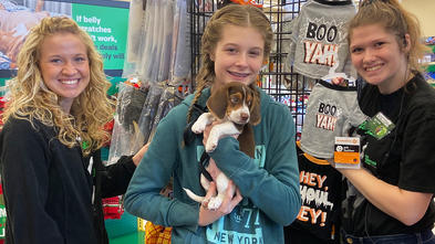 Hannah goes shopping for her new puppy, Oscar.