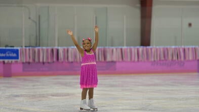 Wish kid Nicole takes the ice