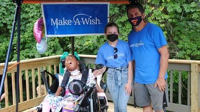 Keira with volunteers