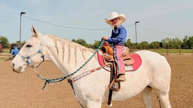 Halle Barnes_Horse