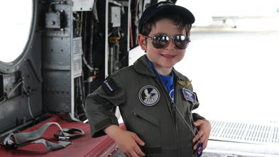 hudson posing with aviator sunglasses