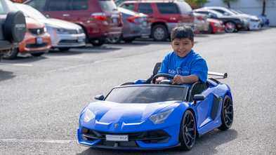 Wish Kid Gaspar driving blue car