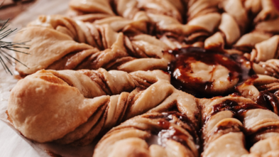 Glazed cinnamon sugar snowflake bread