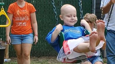 Wish child Shelby Wallace receiving her playset