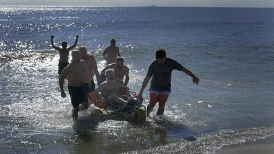 Long Beach Polar Bear Splashers